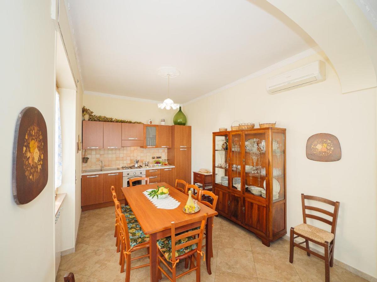 Aranci Apt 67 - Sorrento Centre And Vesuvius View מראה חיצוני תמונה